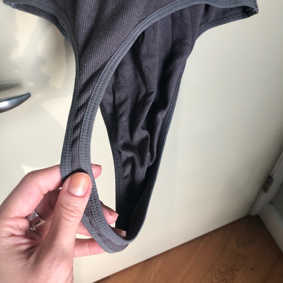 ARITZIA TALULA thong bodysuit, SZ M - Picture 2 of 5